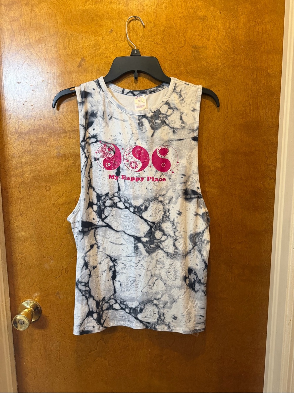 No boundaries grey/white tie dye tank top pink ying yangs new size XL
